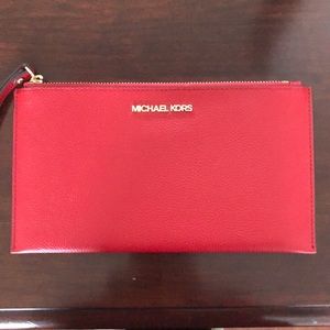 Micheal Kors Clutch